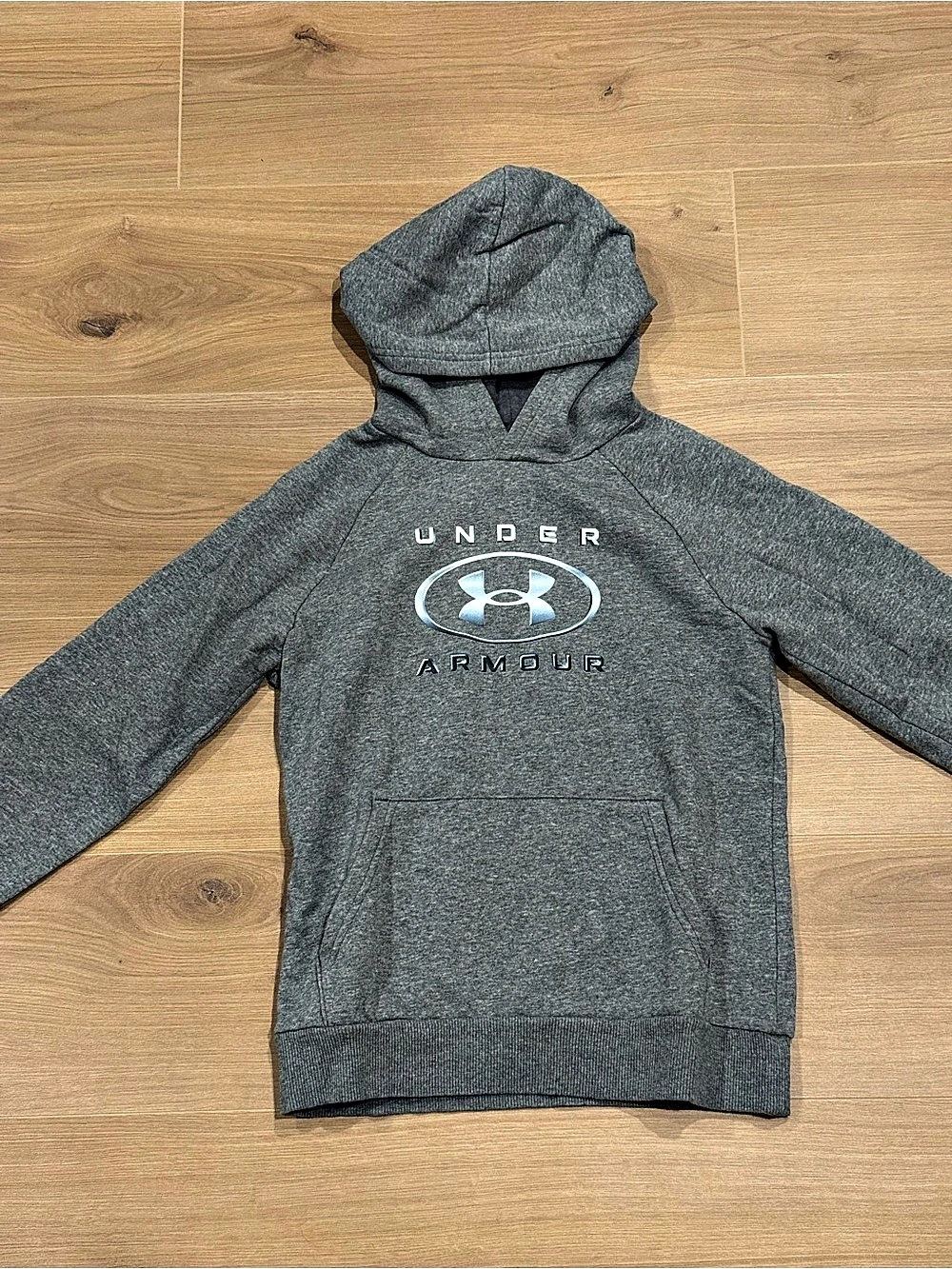 Under Armour Boys Gray Hoodie Size YM (8)